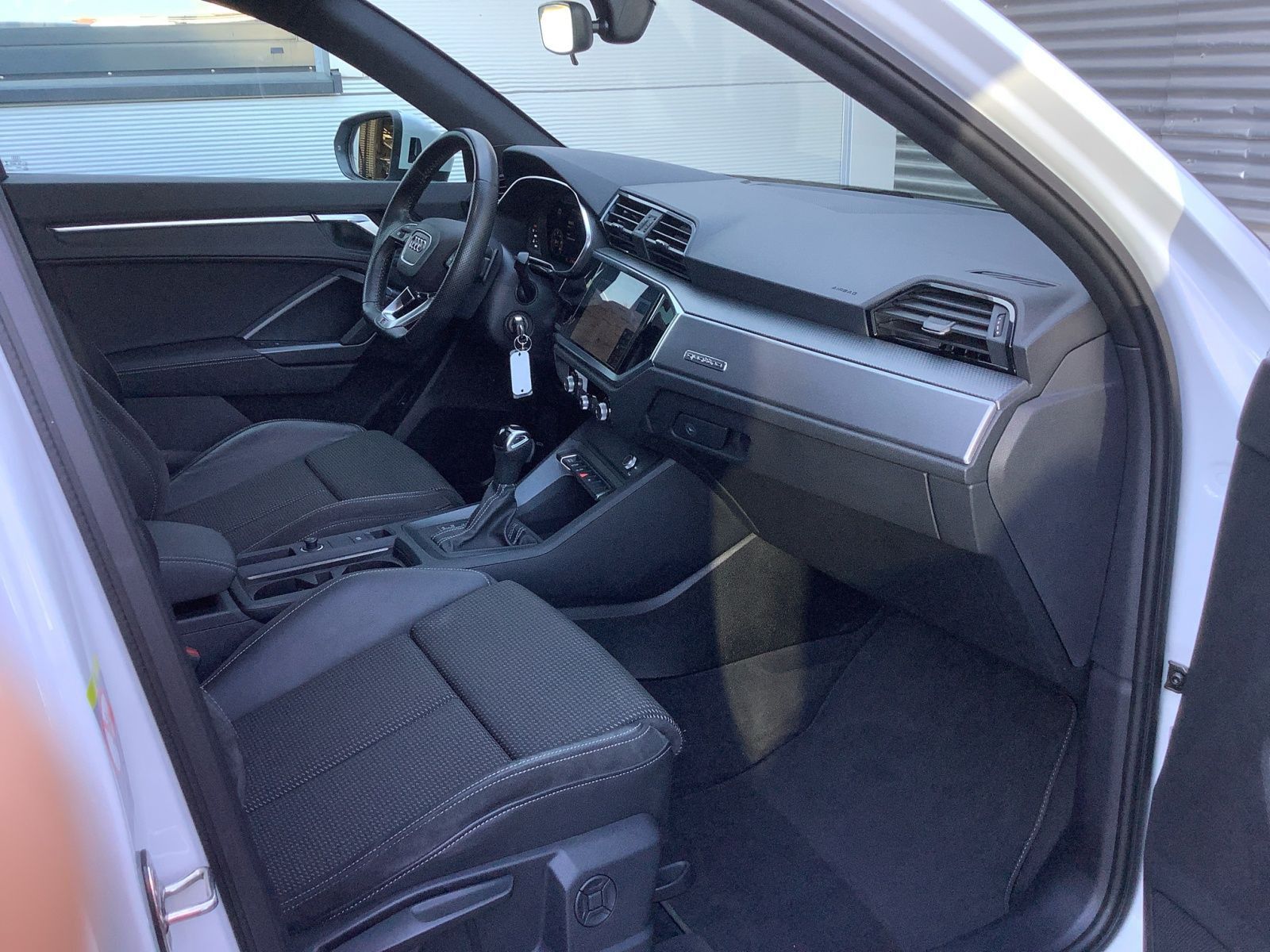 Audi Q3 Sportback 35 TDI quattro S-Tronic S-Line - Samsaru's Car Outlet
