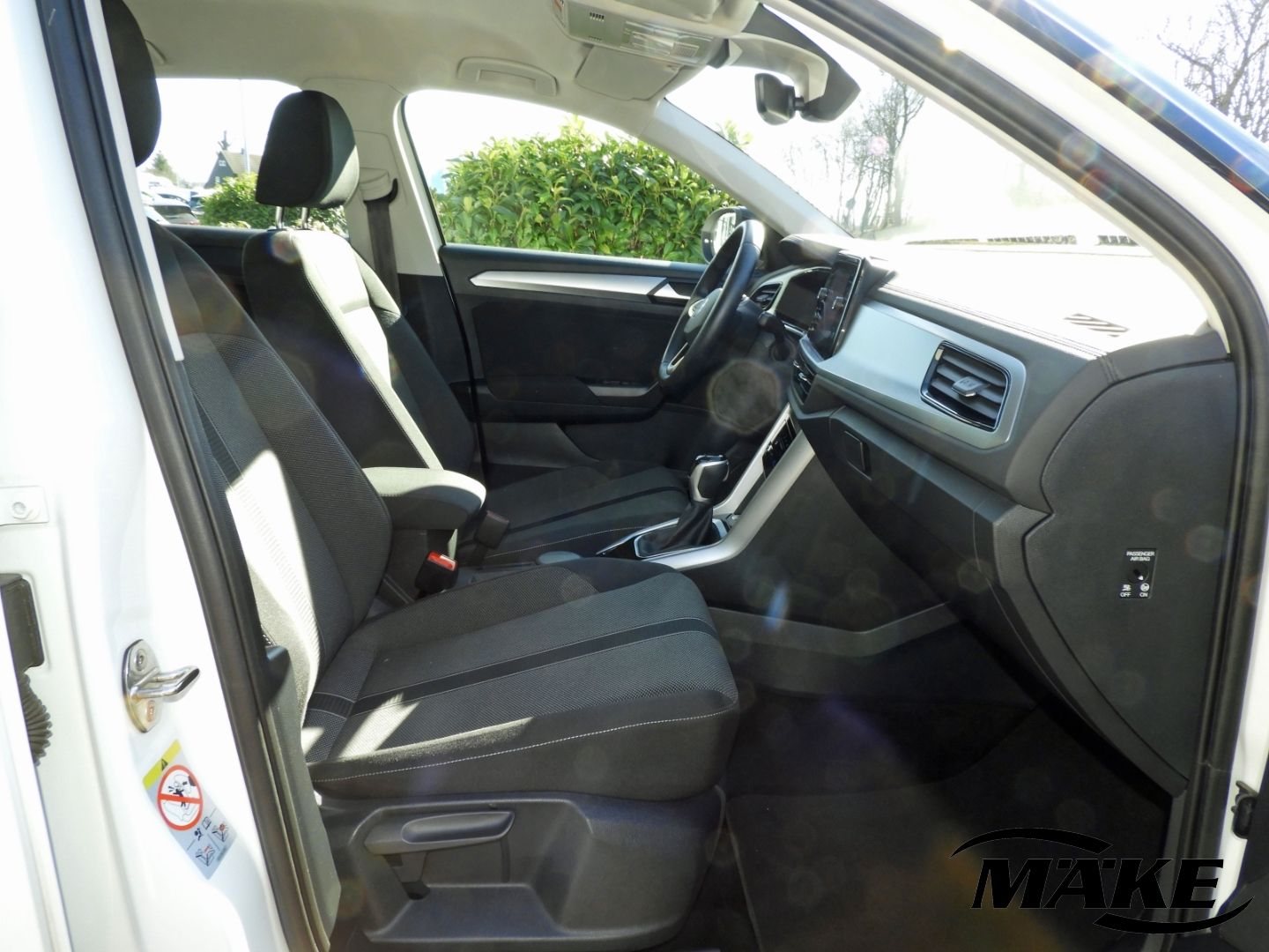 Volkswagen T-Roc Life 1.5 TSI DSG - Samsaru's Car Outlet
