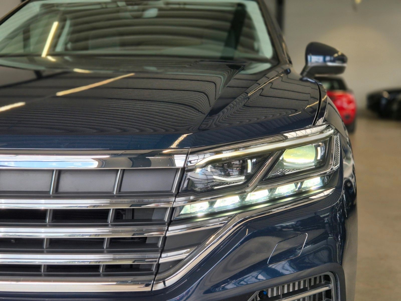 Volkswagen TOUAREG 3.0TSI ELEGANCE 4M eHYBRID - Samsaru's Car Outlet