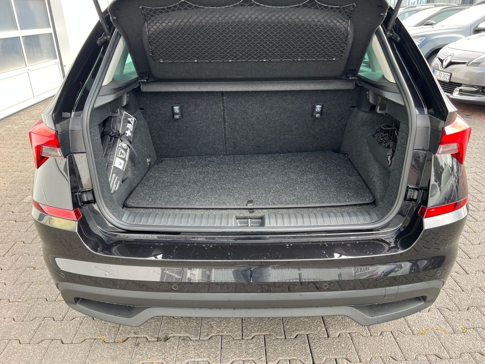 Skoda Kamiq Clever 1.0 TSI - Samsaru's Car Outlet