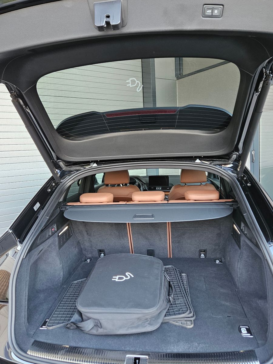 Audi Q5 55 TFSI e Sportback  S line Top Zustand