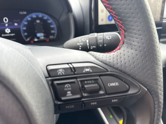 Toyota Yaris 1.5l Hybrid GR SPORT *SAFETY-PAKET*