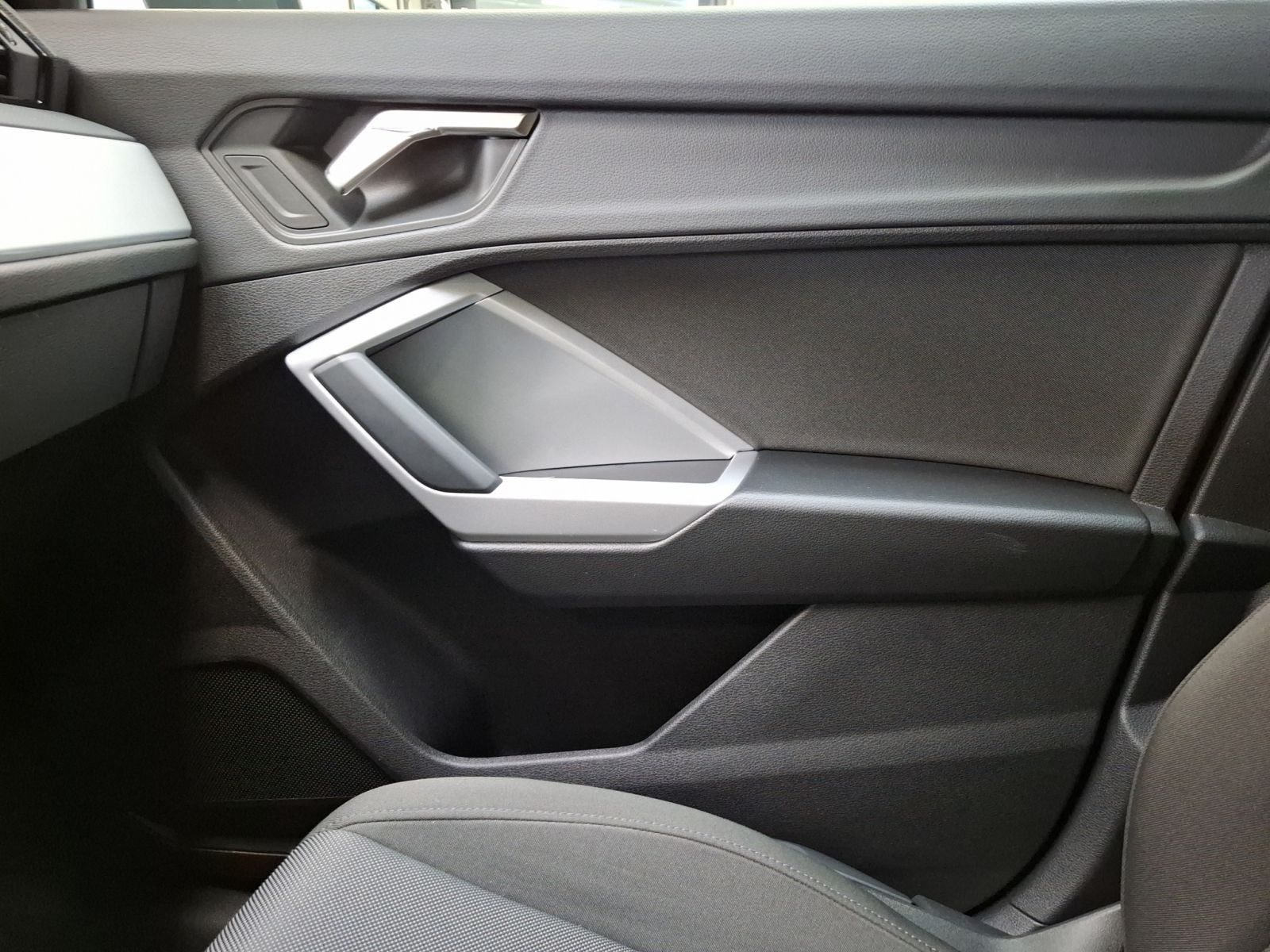 Audi Q3 40 TDI quattro - Samsaru's Car Outlet