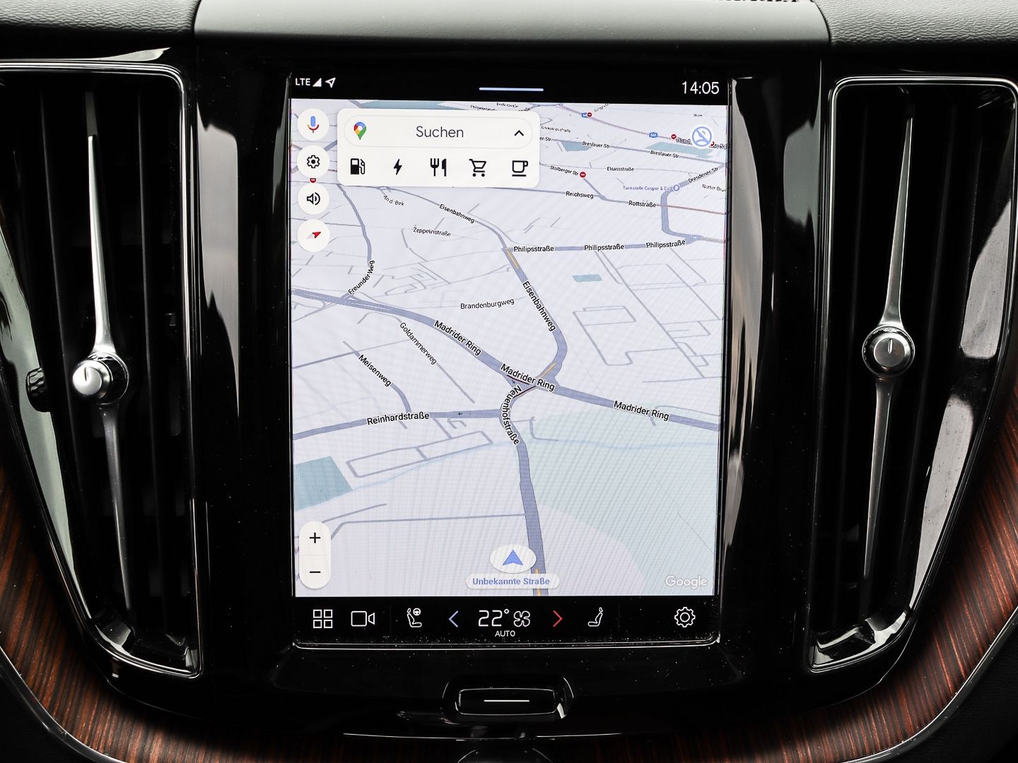 Volvo XC60 Plus Dark Recharge Plug-In Hybrid AWD T8 Tw