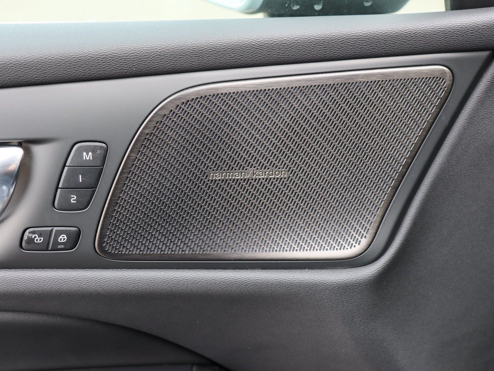 Volvo V60  T6 Recharge Plus Bright Plug-In Hybrid AWD