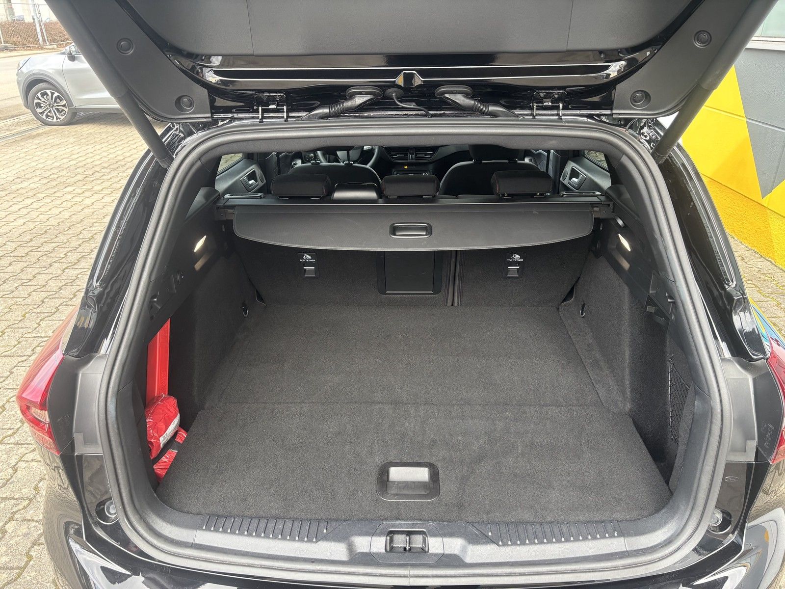 Ford Focus Turnier ST-Line X, ACC, LED; B&O, Apple Ca