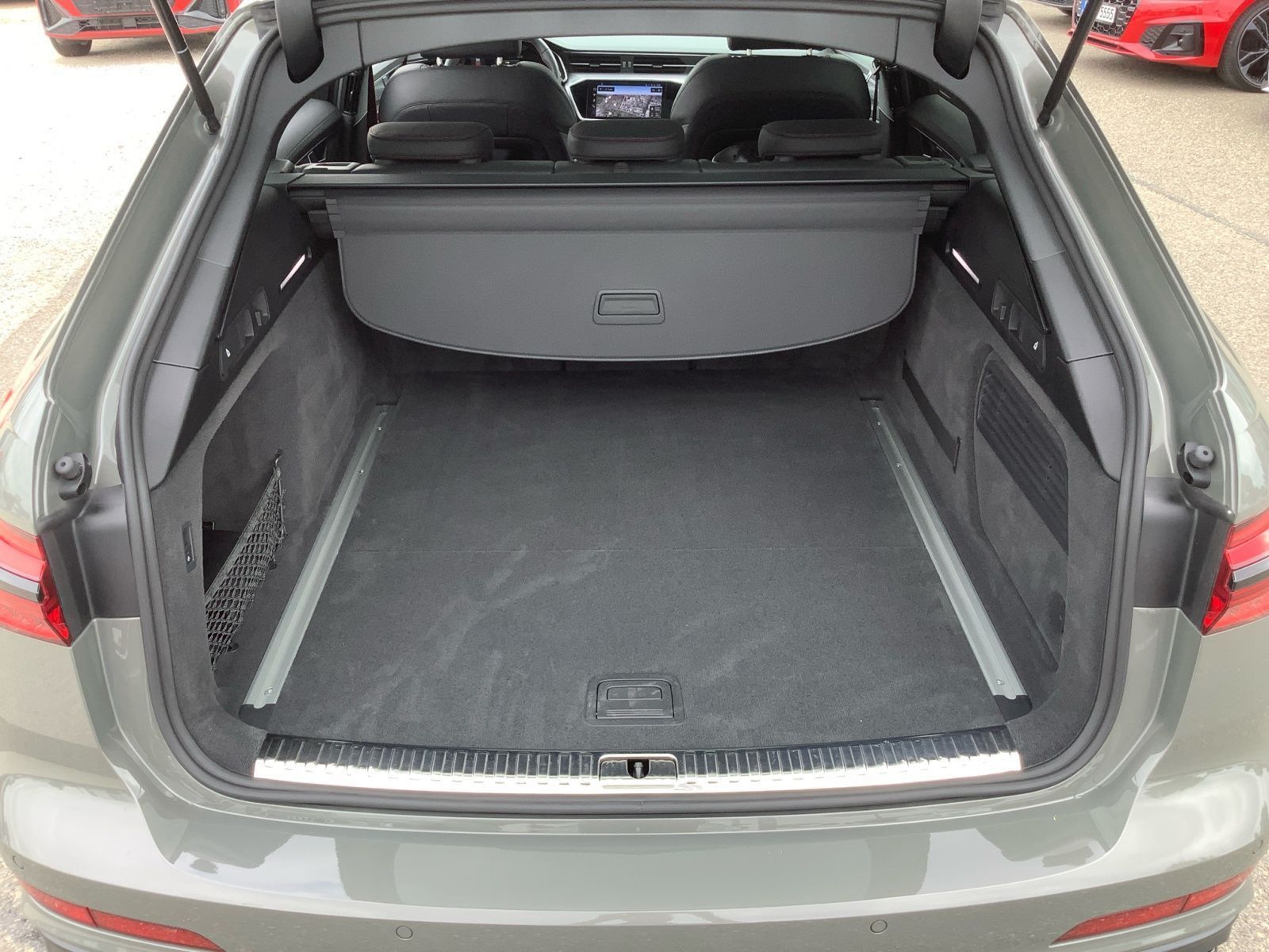 Audi A6 Avant 45 TFSI q. S-Tronic S-Line - Samsaru's Car Outlet