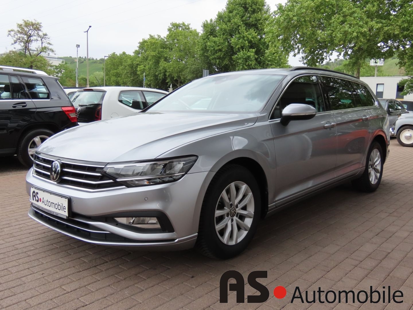 Volkswagen Passat Variant Business 1.5 TSI - Samsaru's Car Outlet