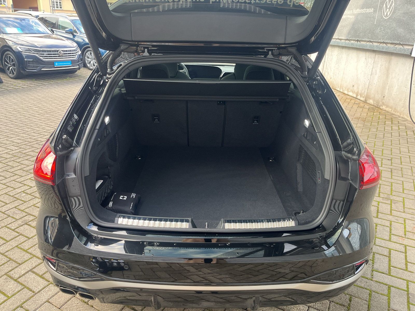 Audi A5 Avant TDI qu S line HuD AHK