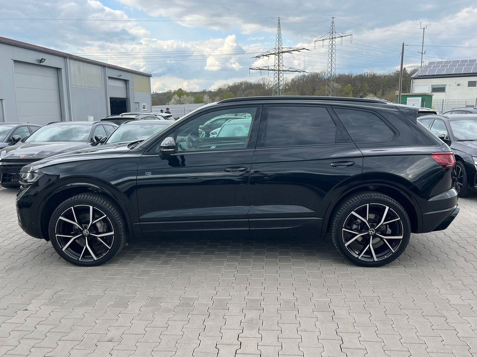 Volkswagen Touareg 3.0TDI 4M R-Line VOLL Black 22" UPE 114T