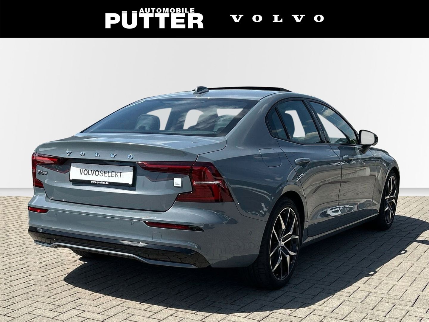 Volvo S60 Recharge T8 AWD Polestar Engineered 19'' B&W