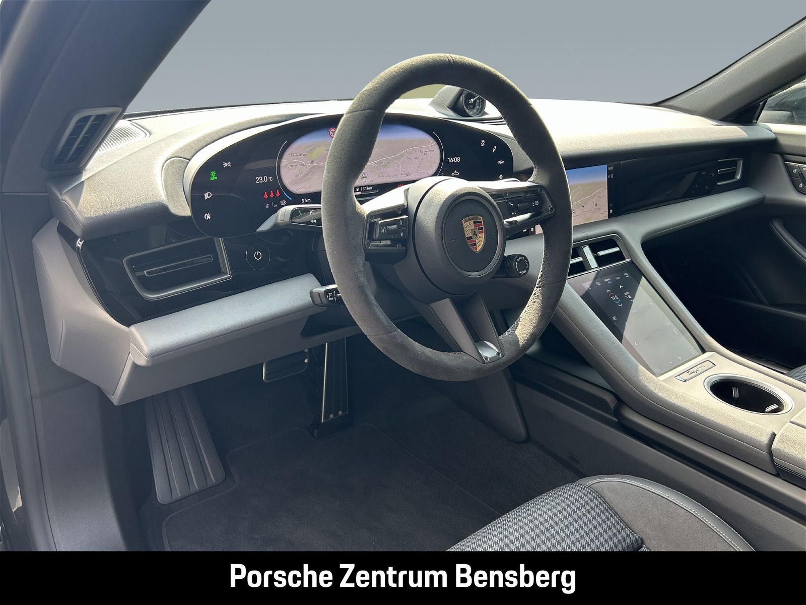 Porsche Taycan 4 Cross Turismo