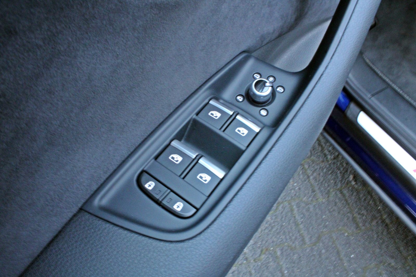 Audi Q7 50TDI S LINE BLACK PANO HUD STHZ AHK MATRIX
