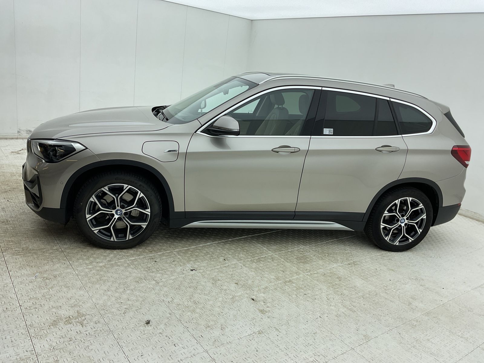 BMW X1 xDrive25e - Samsaru's Car Outlet
