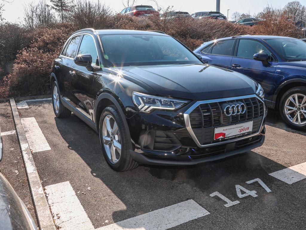 Audi Q3 45 TFSI quattro INTERIEUR-S-LINE+MATRIX+NAVI