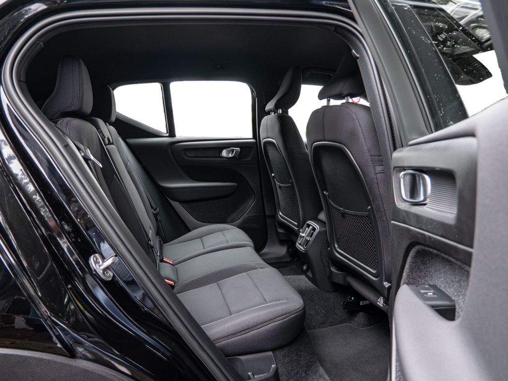 Volvo XC40 TWIN Core Recharge Pure Electric AWD