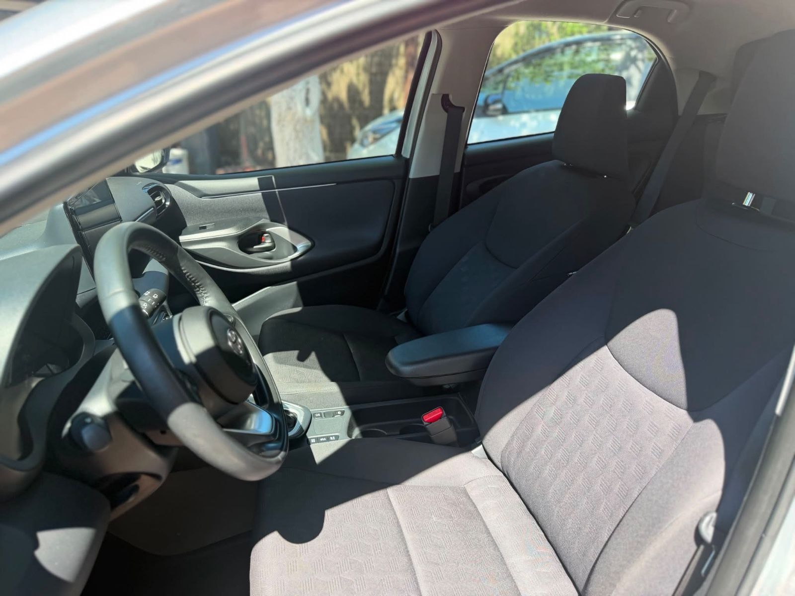 Toyota Yaris Hybrid Style