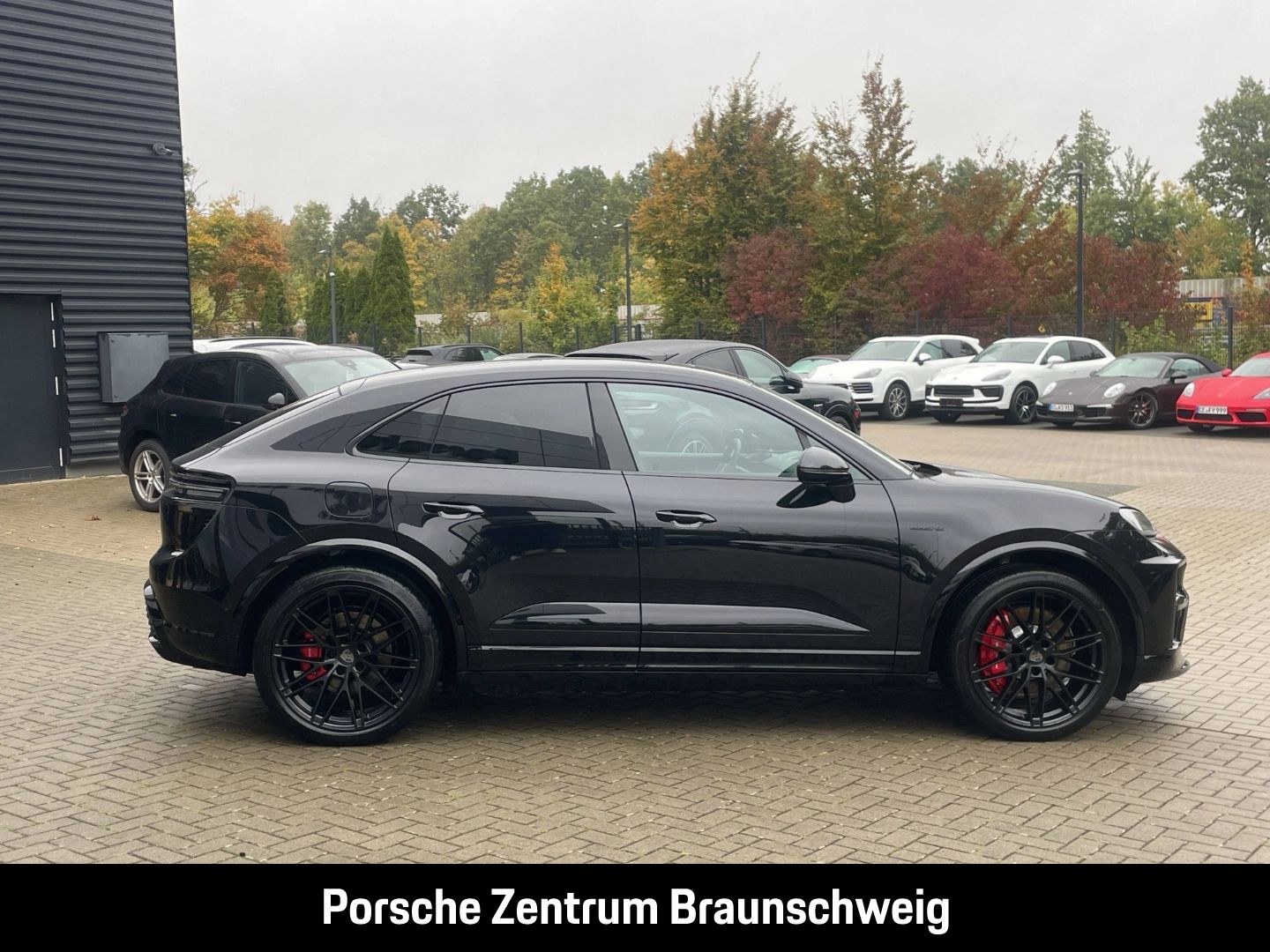 Porsche Macan Turbo BOSE Luftfederung Panoramadach LED