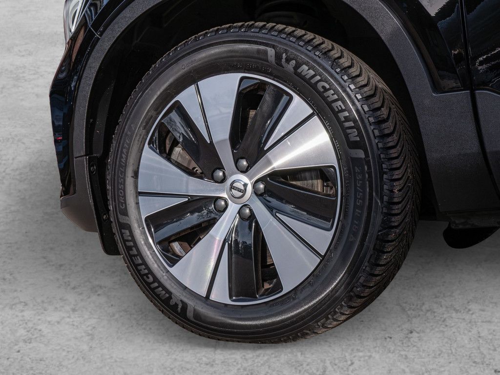 Volvo XC40 T5 Plus Dark Recharge Plug-In Hybrid / AHK