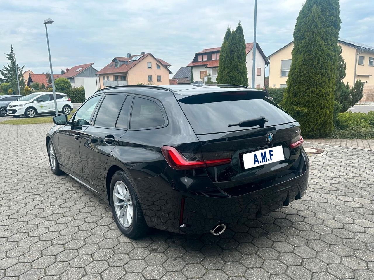 BMW 320d Touring Msport - Samsaru's Car Outlet