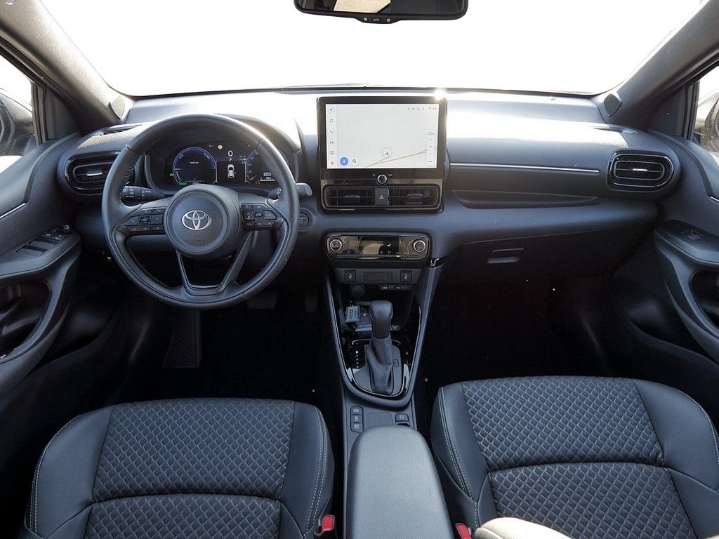 Toyota Yaris Hybrid Style KLIMA PDC SHZ KAMERA ACC LED