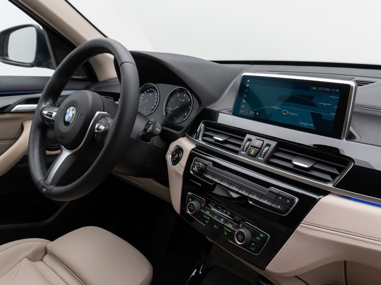 BMW X1 xD25d xLine - Samsaru's Car Outlet