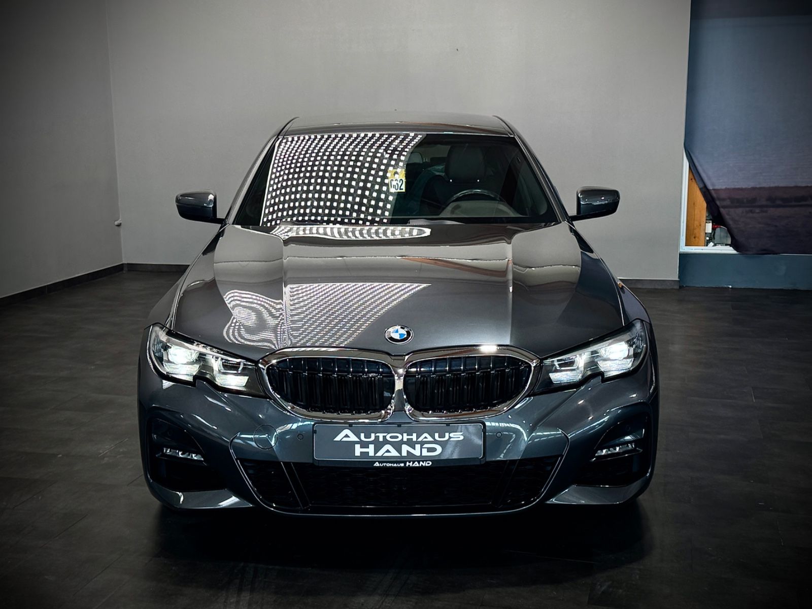 BMW 320d xDrive M Sport - Samsaru's Car Outlet