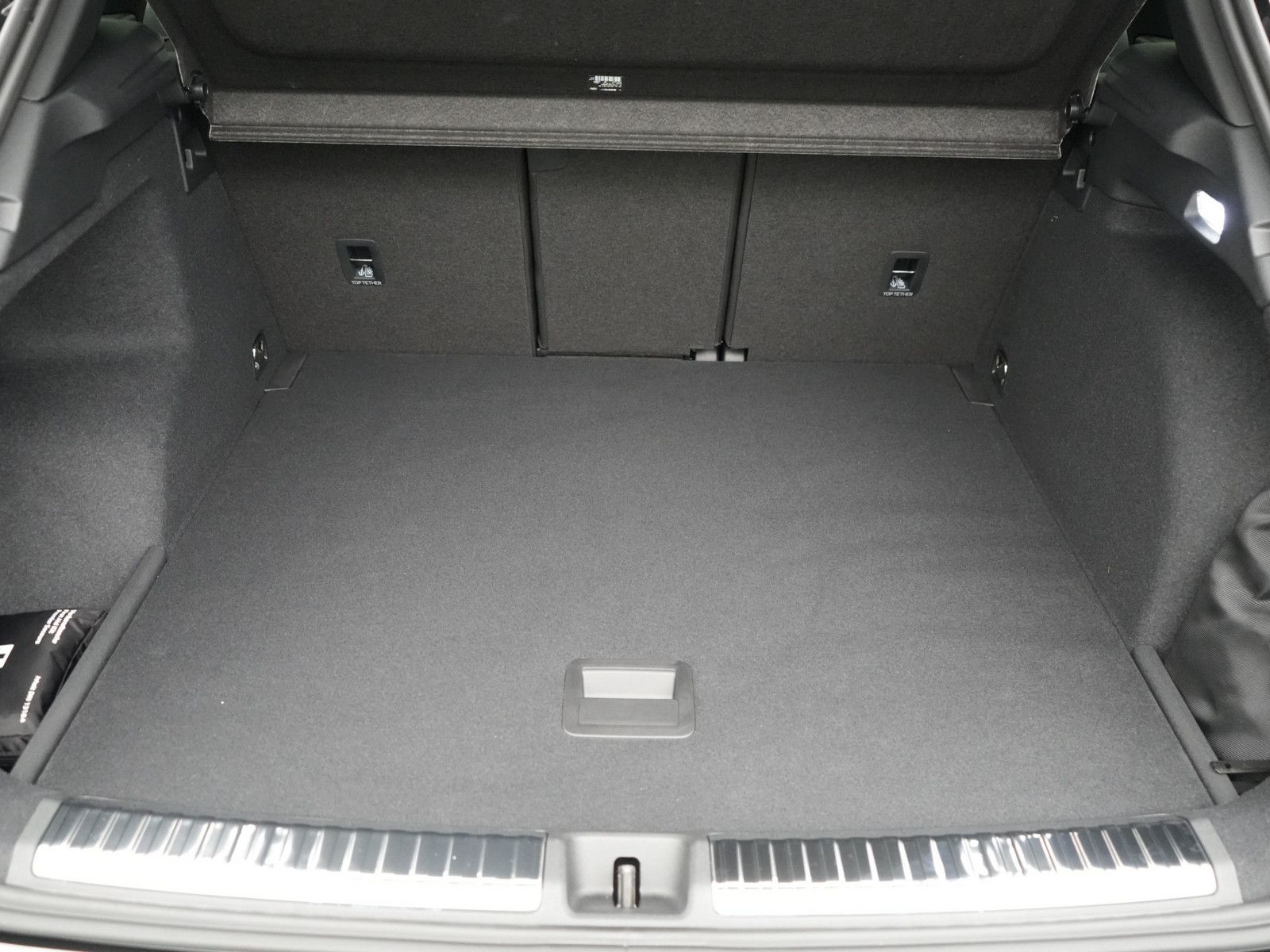 Audi Q3 S tronic S line MATRIX AHK PANO HUD SONOS NAV