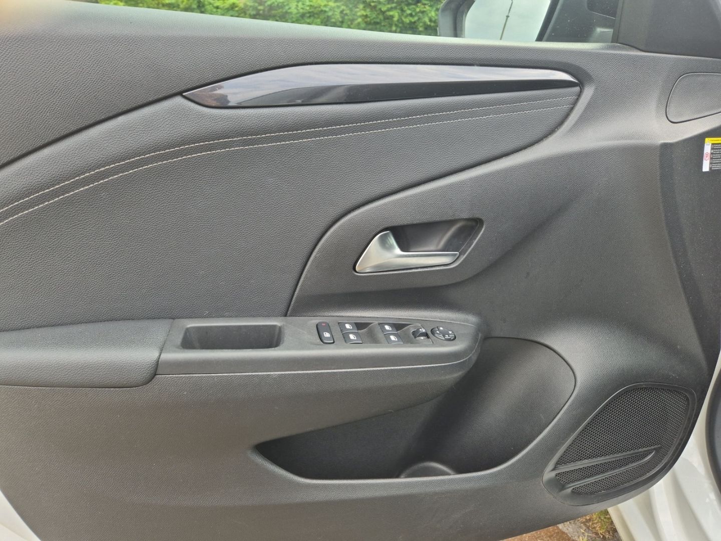 Opel Corsa F Elegance 1.2 Turbo - Samsaru's Car Outlet