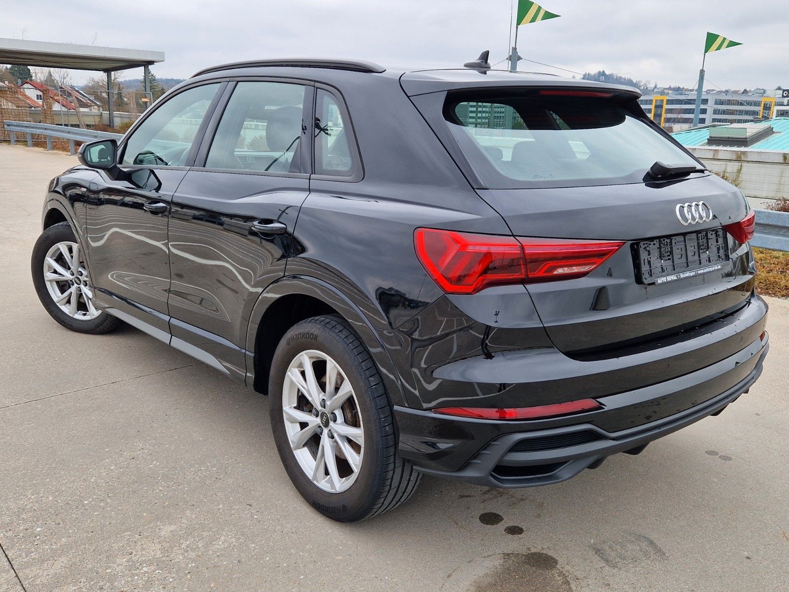 Audi Q3 40 TDI quattro S line - Samsaru's Car Outlet