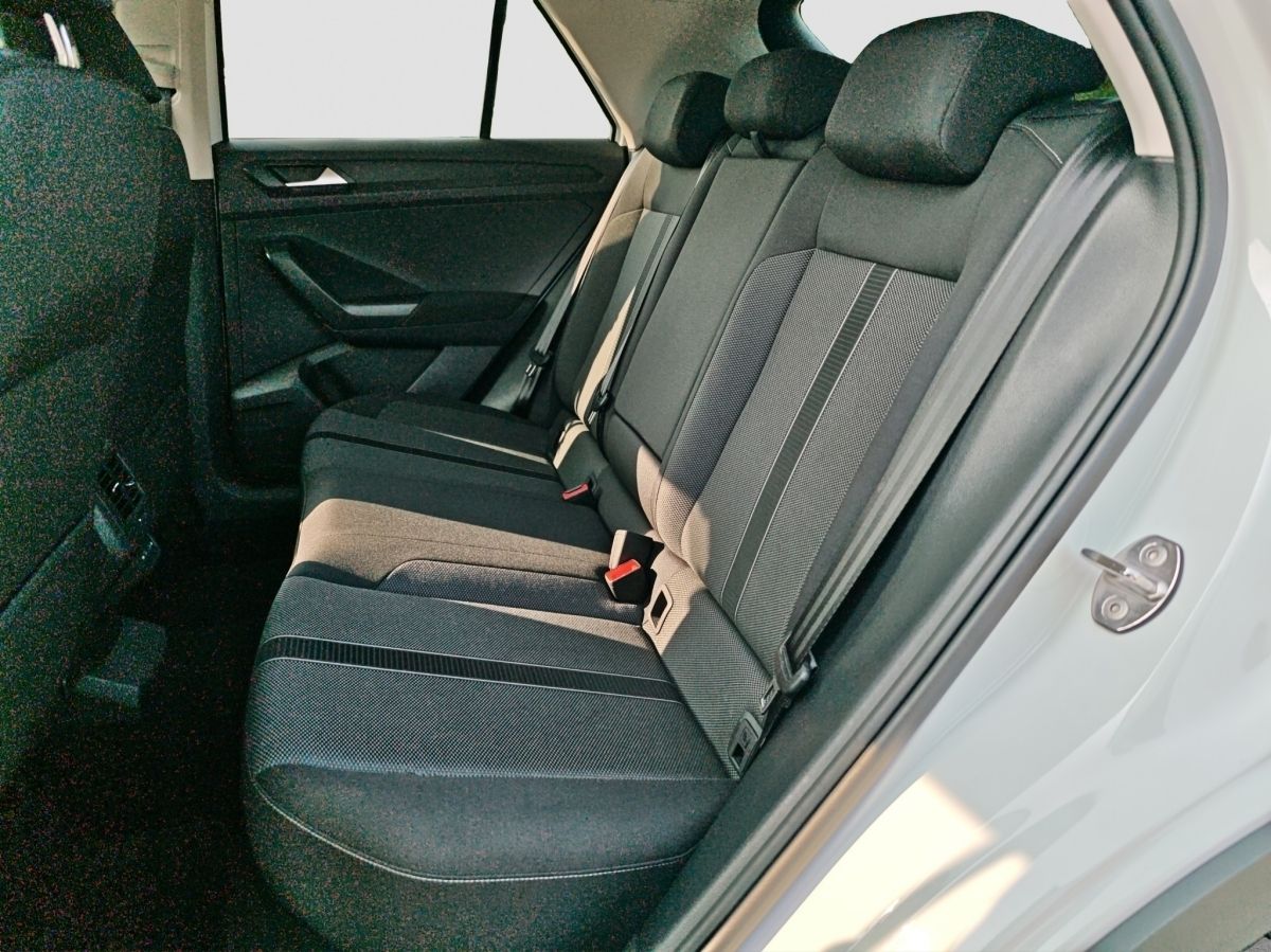Volkswagen T-Roc LIFE 1.0 TSI - Samsaru's Car Outlet