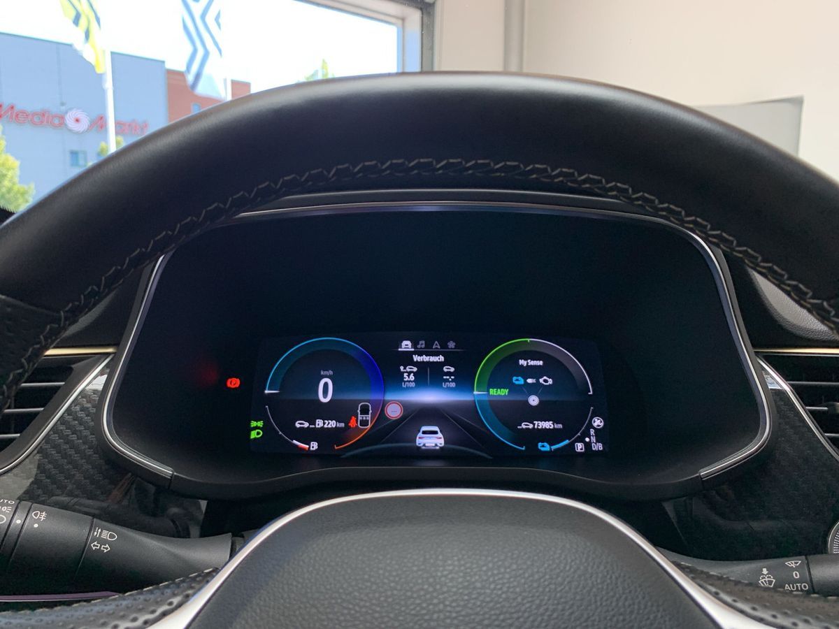 Renault Arkana Engineered 1.6 E-TECH Hybrid - Samsaru's Car Outlet