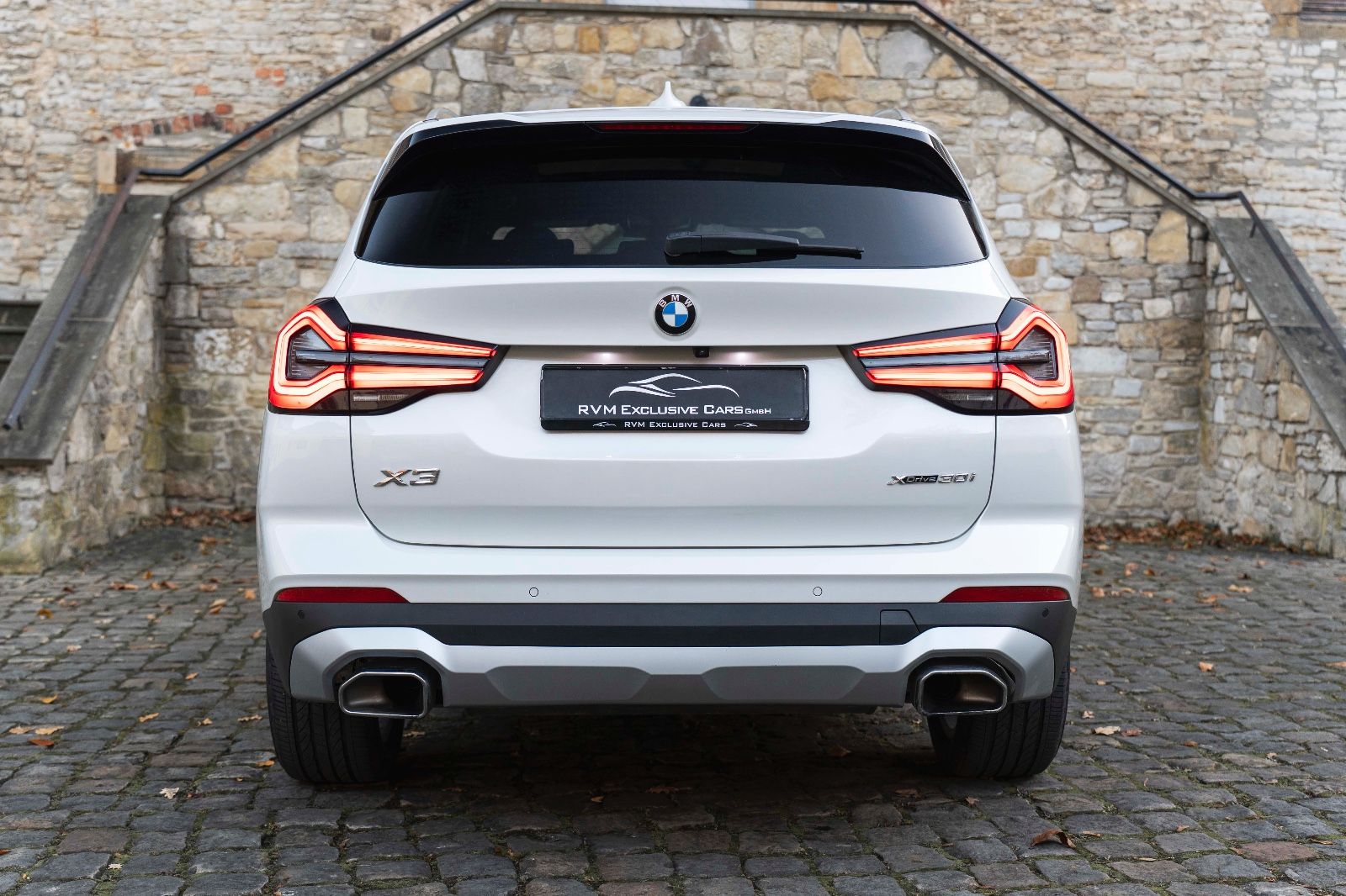 BMW X3 xDrive30i HUD LED HIFI KAM NAV PANO SITZH