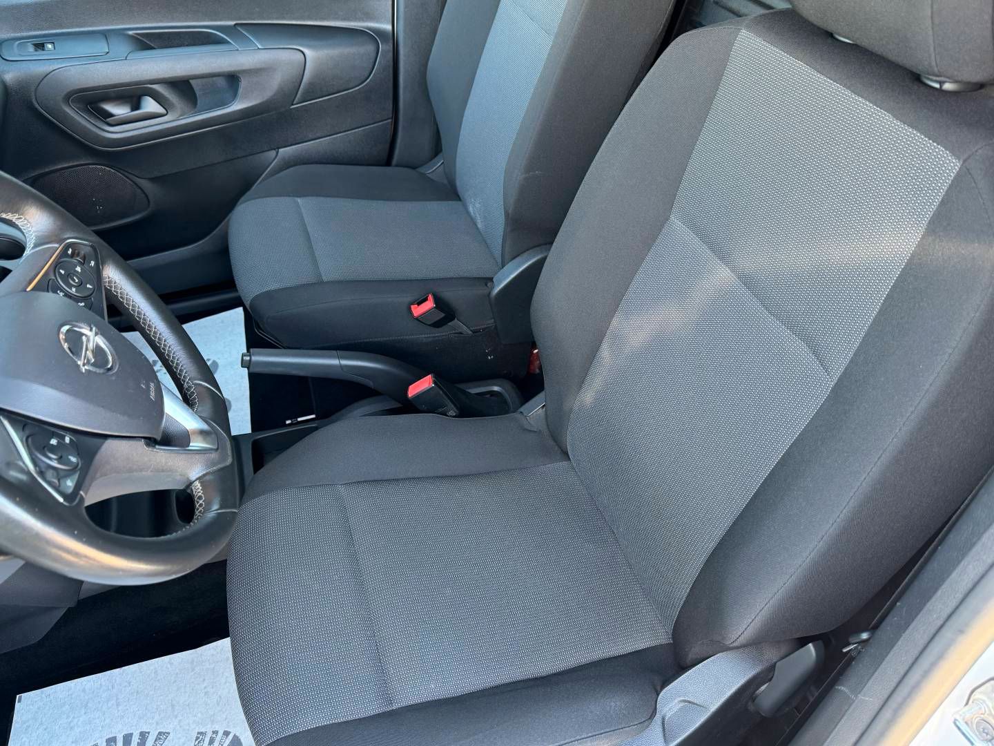 Opel COMBO CARGO 1.5D AT8 - Samsaru's Car Outlet