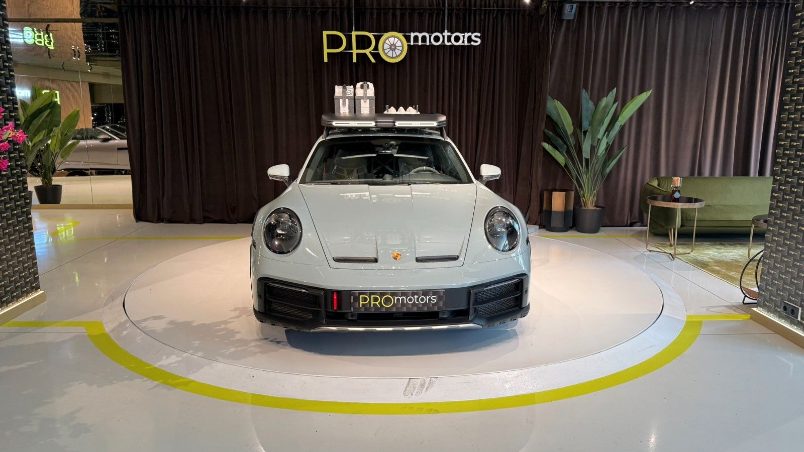 Porsche 911 Dakar