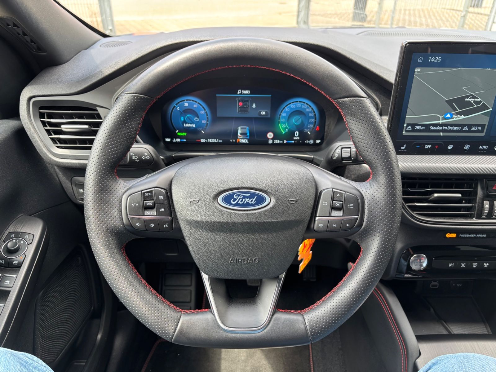 Ford Kuga Plug-In Hybrid ST-Line - Samsaru's Car Outlet
