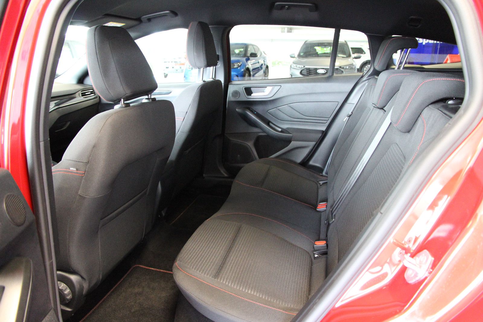 Ford Focus Turnier ST-Line X 18"ALU/KONTRAST/LED/ACC