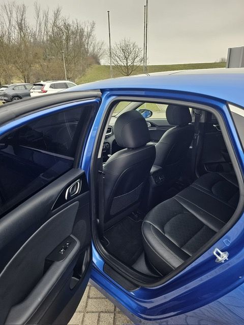 Kia Ceed 1.4 T-GDI Platinum Edition - Samsaru's Car Outlet