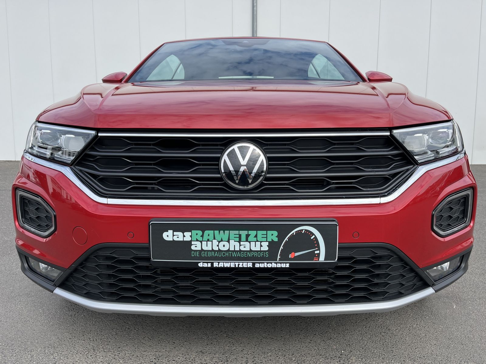 Volkswagen T-Roc Cabriolet 1.5 TSI DSG Style - Samsaru's Car Outlet