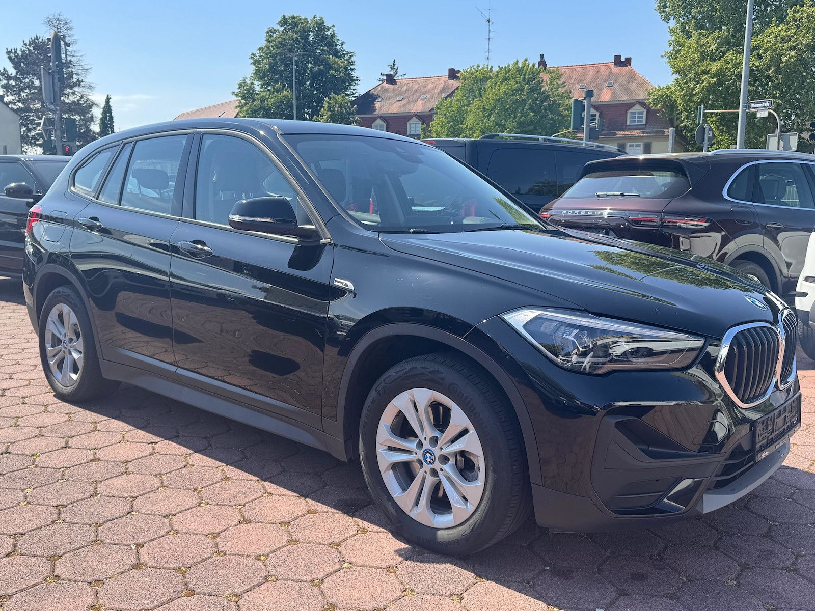 BMW X1 xDrive25e Advantage - Samsaru's Car Outlet