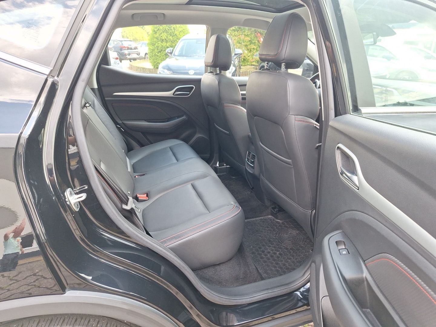 MG ZS EV MAXIMAL LUXERY NAVI PANORAMA LED PDC RFK