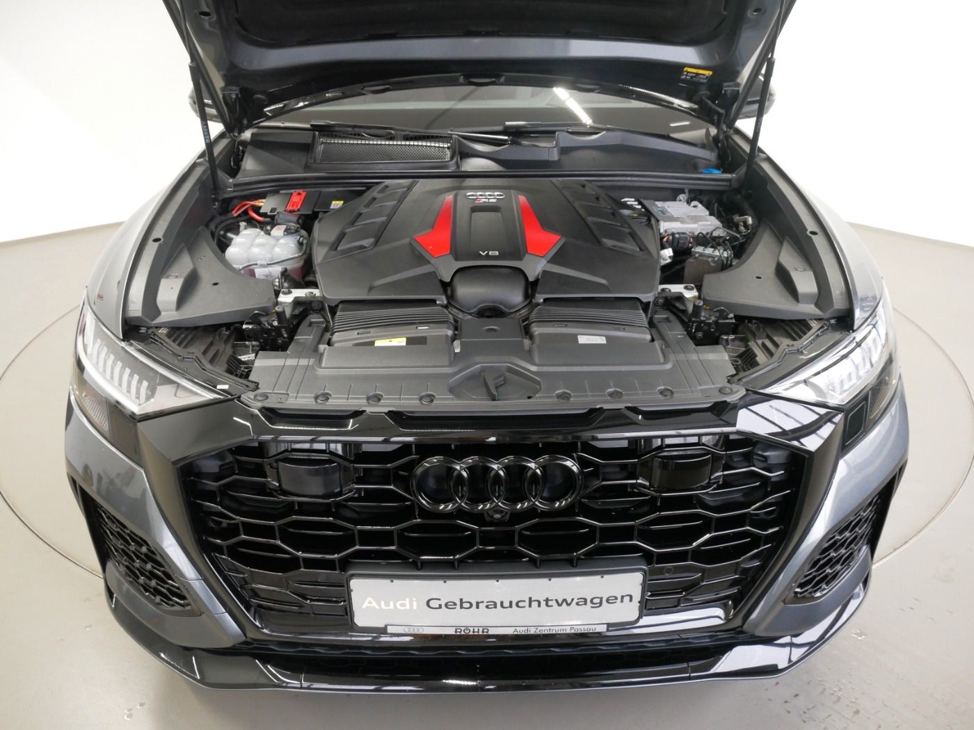Audi RSQ8 tiptr. KERAMIK MATRIX AHK HEAD-UP Stdhzg.