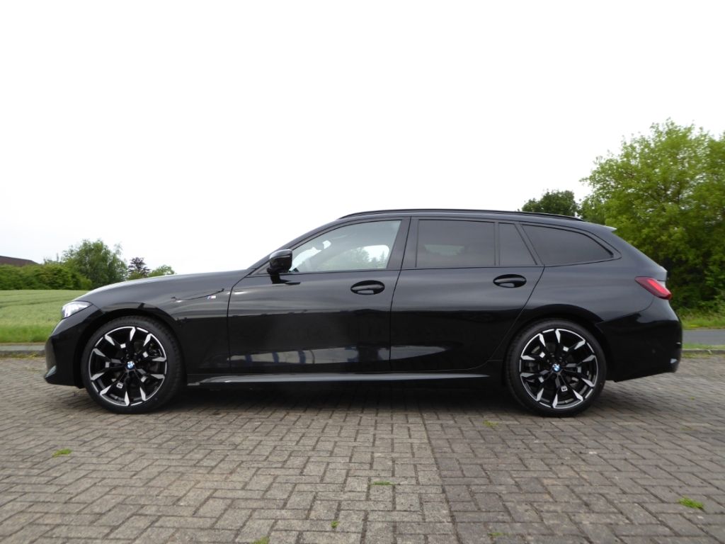 BMW 320 d xDrive Touring M Sport Head Up adapt. LED
