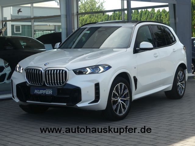 BMW X5 xDrive30d M Sport Pano°ACC+Abass.AHK°Sitzlüft