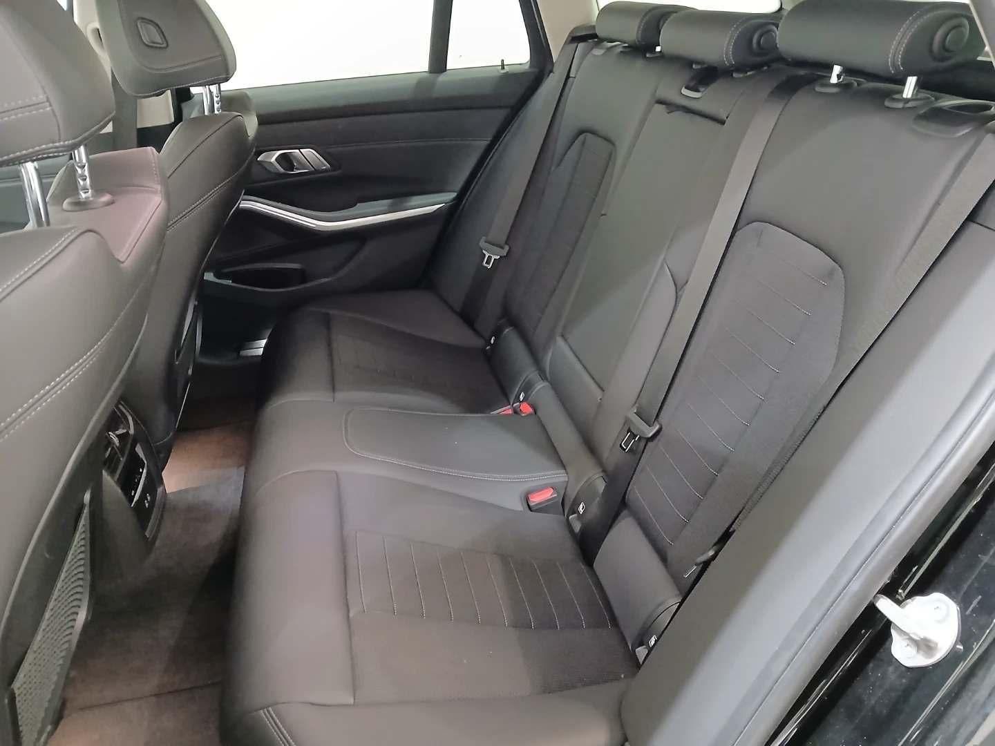 BMW 320i TOURING SPORT LINE - Samsaru's Car Outlet