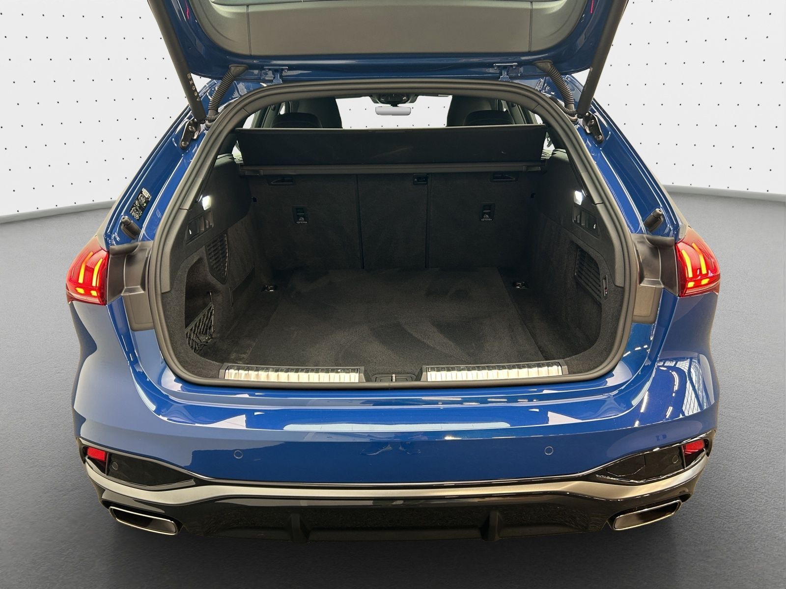 Audi A5 Avant 40 TFSI qu S line edition one S tro*Mat