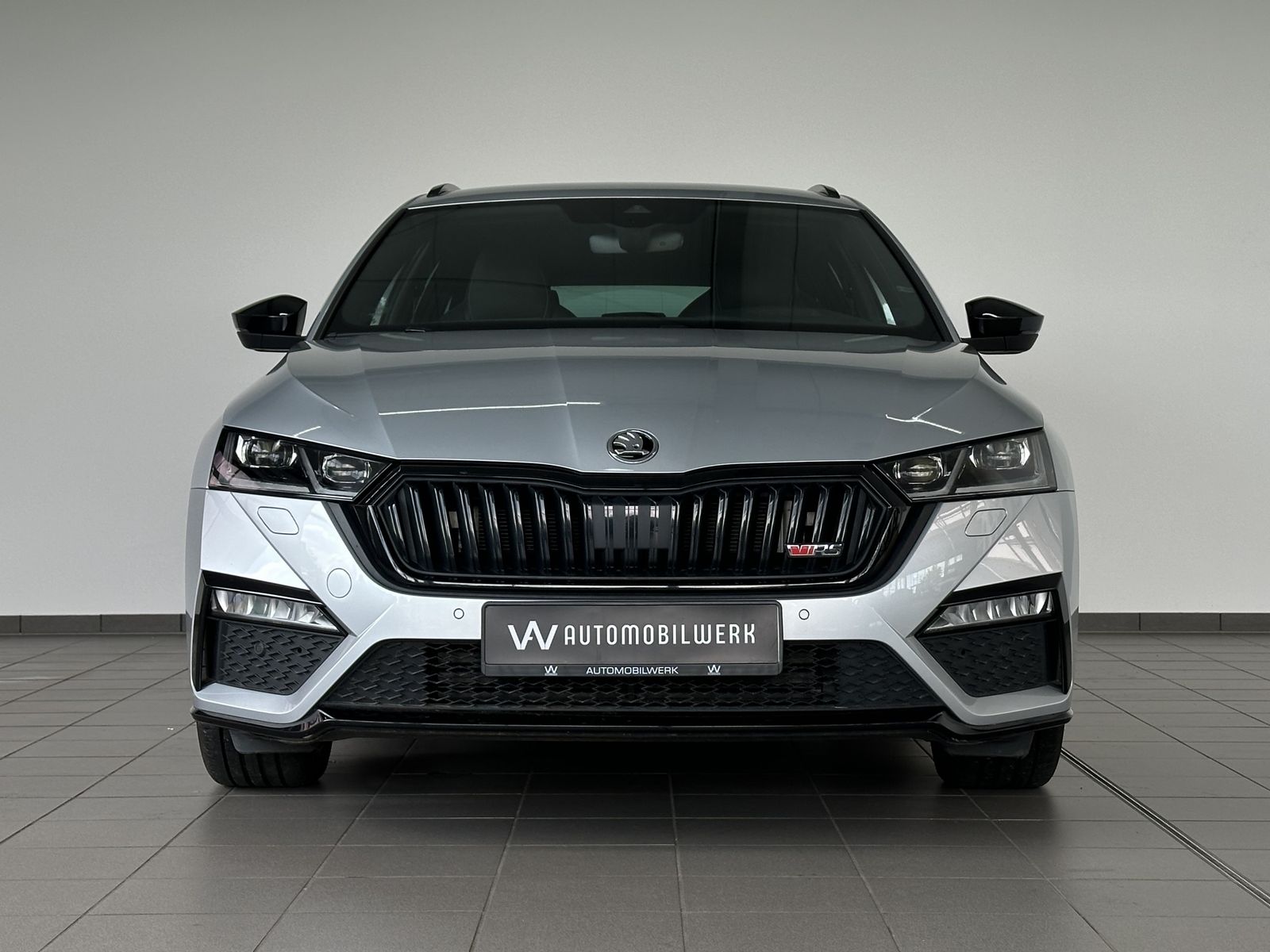 Skoda Octavia Combi RS 4x4 - Samsaru's Car Outlet