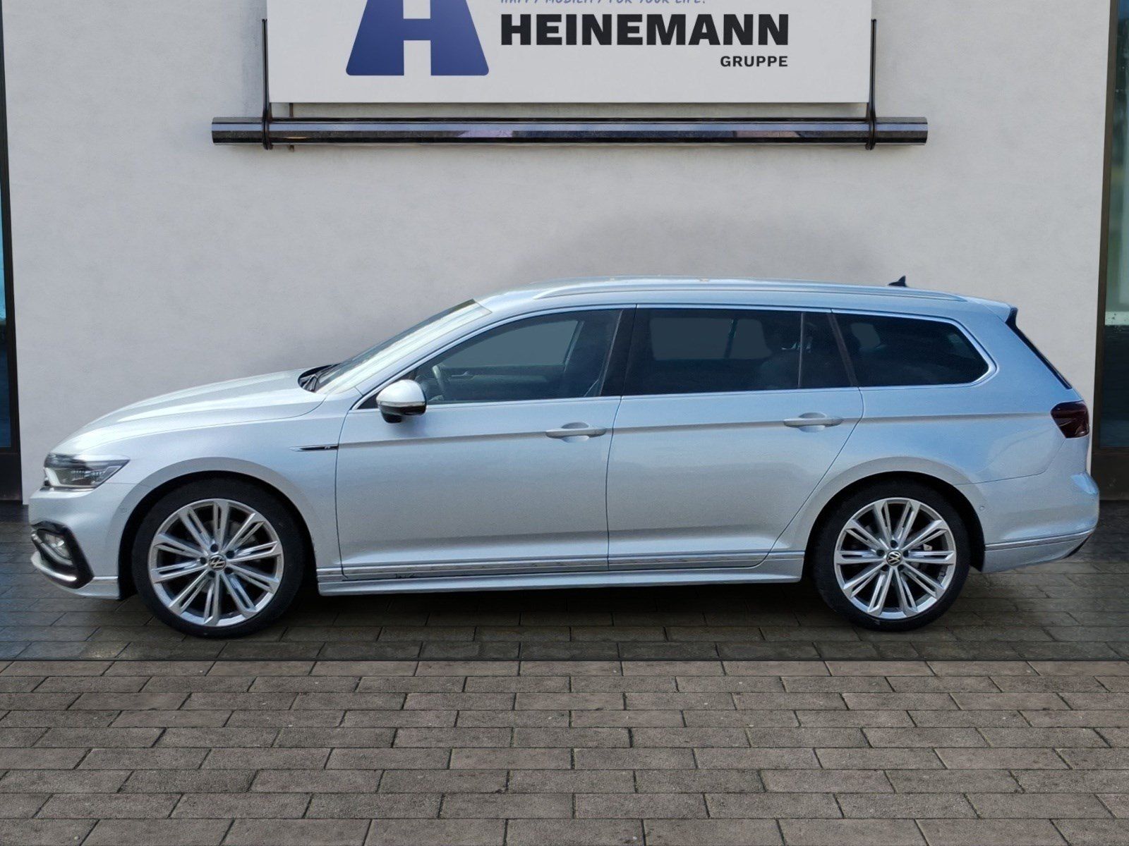 Volkswagen Passat Variant 2.0 TDI R-Line*Sport*AHK*NAVI*Dig