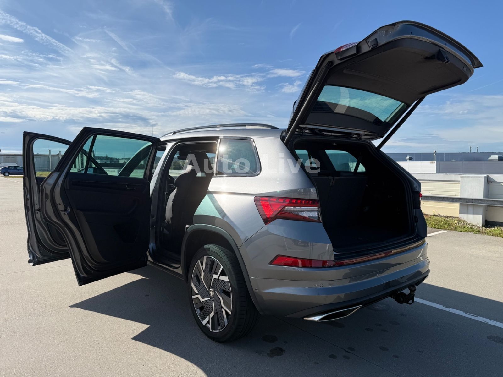 Skoda Kodiaq 2.0 TSI RS 4x4*7-SITZ*PANO*MATRIX*360*AHK