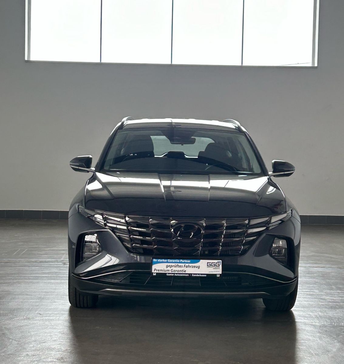 Hyundai Tucson - Samsaru's Car Outlet